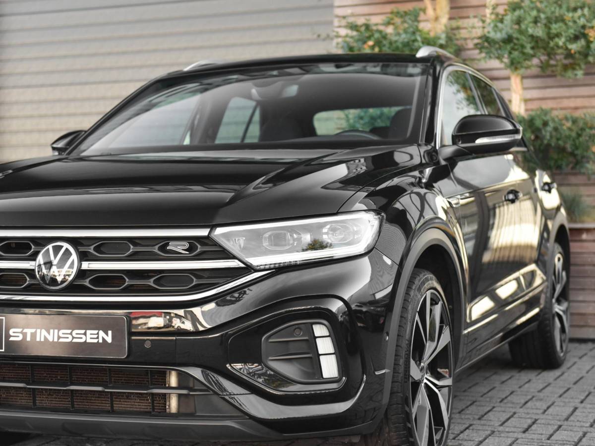 Volkswagen T-Roc Volkswagen T-Roc 1.5 TSI R-Line ACC Camera Navi Trekhaak 19 inch Velgen