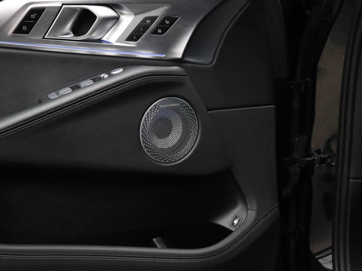 BMW XM BMW XM PHEV 30 kWh V8 | MEMORY | LEDER | B&W | 360° CAMERA | STOELVERK. | HEAD-UP | ADAPT. CRUISE | NAVI |