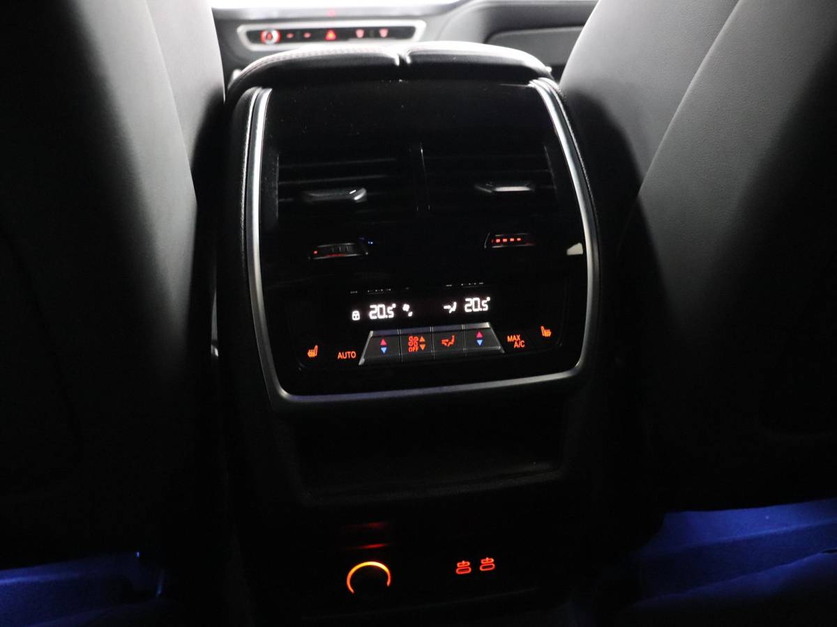 BMW XM BMW XM PHEV 30 kWh V8 | MEMORY | LEDER | B&W | 360° CAMERA | STOELVERK. | HEAD-UP | ADAPT. CRUISE | NAVI |