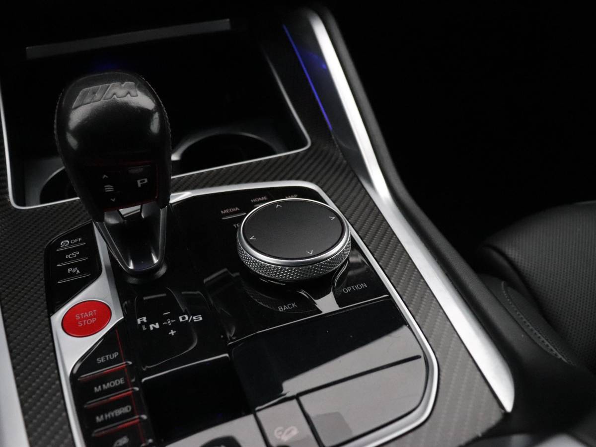BMW XM BMW XM PHEV 30 kWh V8 | MEMORY | LEDER | B&W | 360° CAMERA | STOELVERK. | HEAD-UP | ADAPT. CRUISE | NAVI |