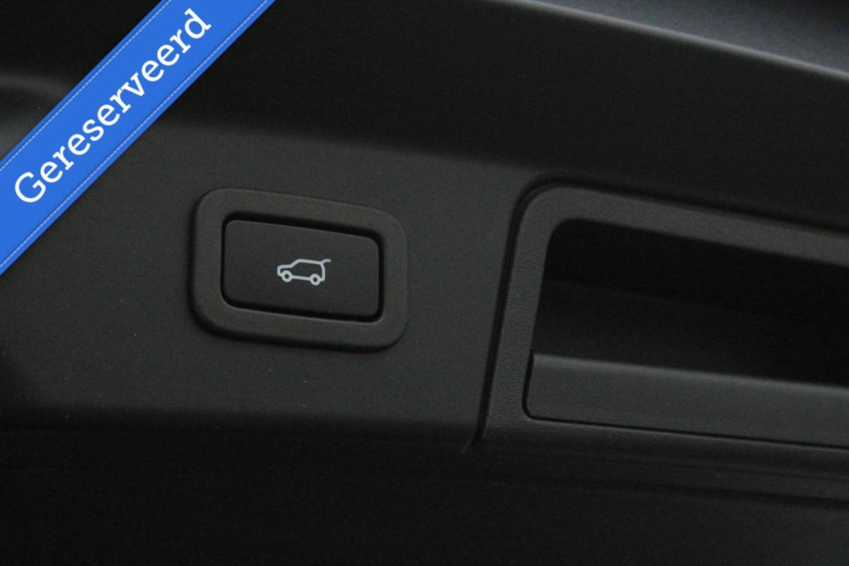 Land Rover Range Rover Velar Land Rover Range Rover Velar 2.0 P400e R-Dynamic SE