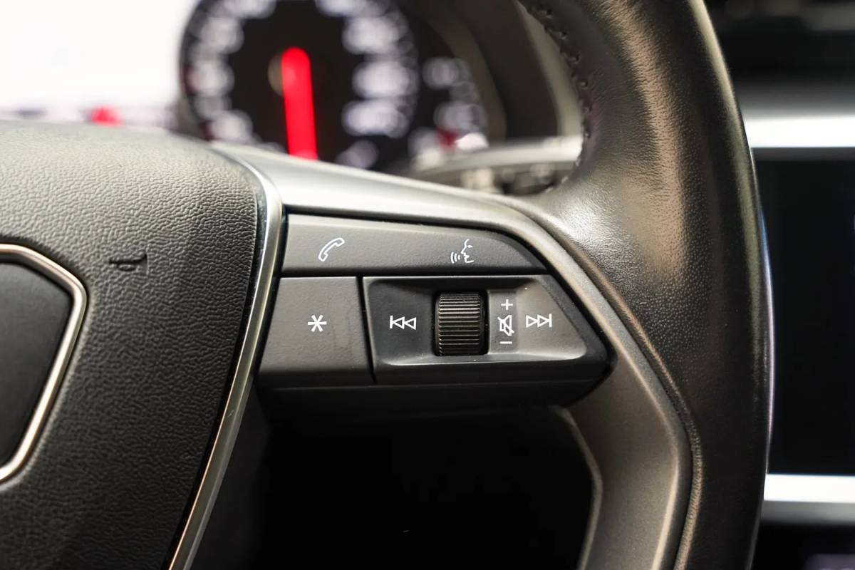 Audi A6 Audi A6 AVANT 45 TFSI Pro Line Aut. [ LED Navi Leder Stoelverwarming PDC ]