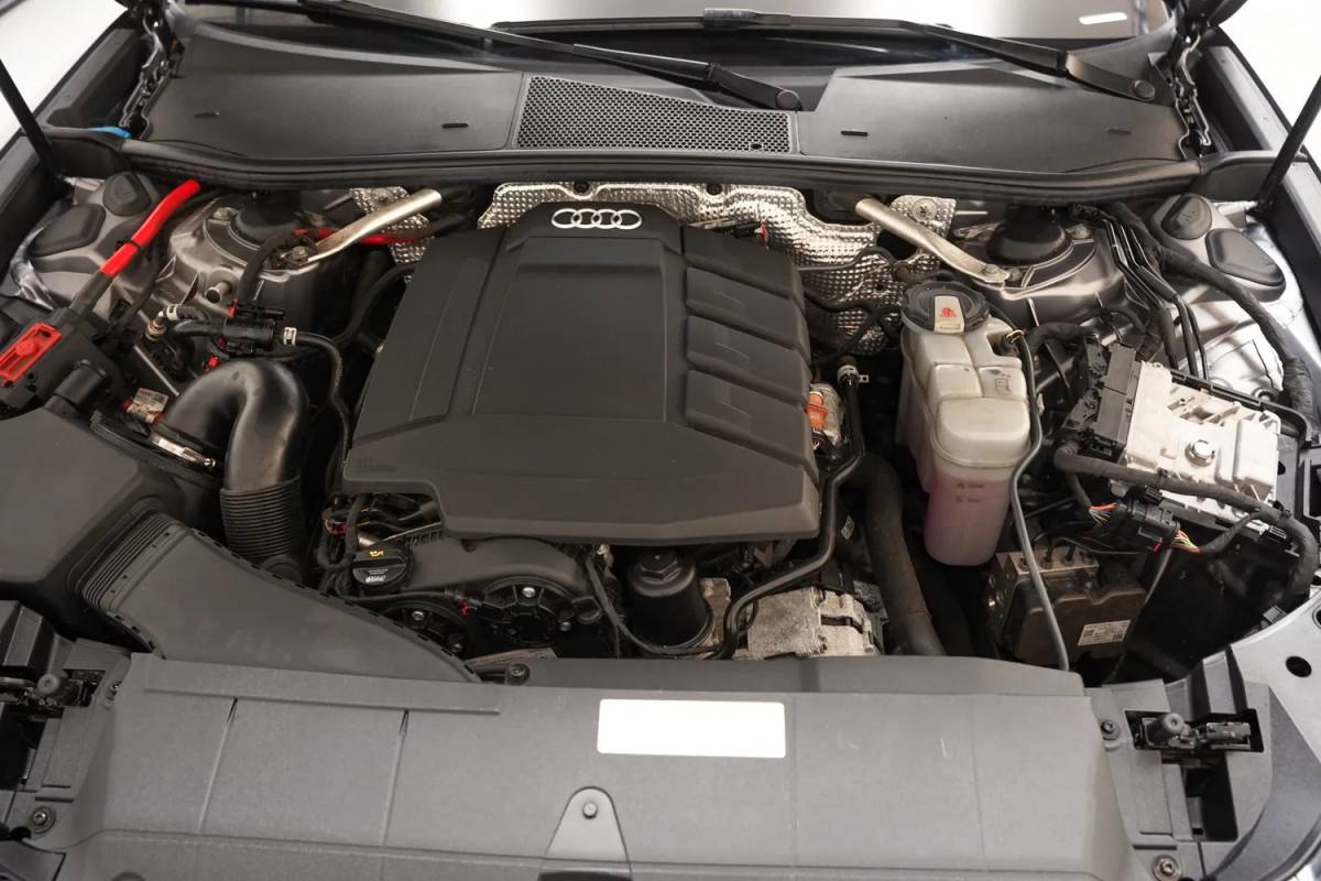 Audi A6 Audi A6 AVANT 45 TFSI Pro Line Aut. [ LED Navi Leder Stoelverwarming PDC ]