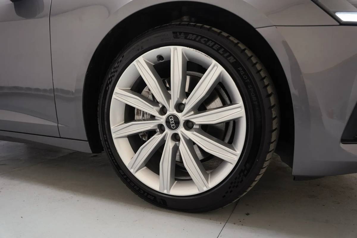 Audi A6 Audi A6 AVANT 45 TFSI Pro Line Aut. [ LED Navi Leder Stoelverwarming PDC ]