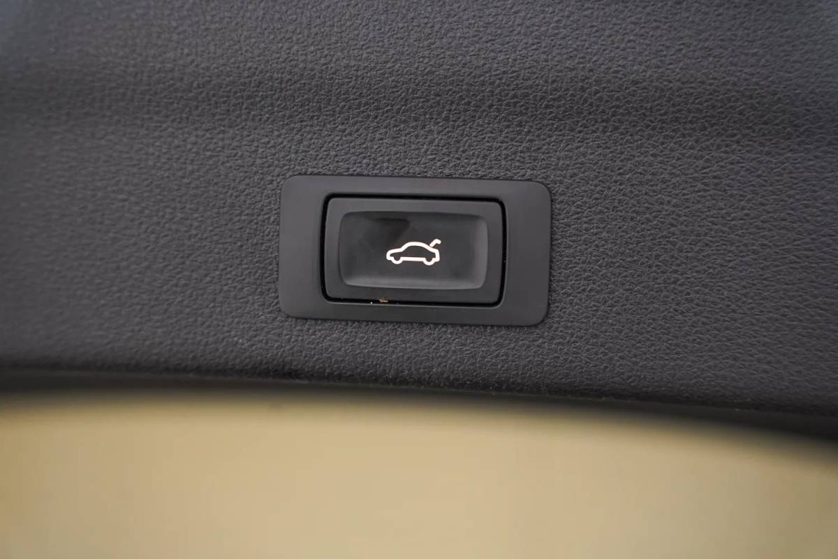 Audi A6 Audi A6 AVANT 45 TFSI Pro Line Aut. [ LED Navi Leder Stoelverwarming PDC ]