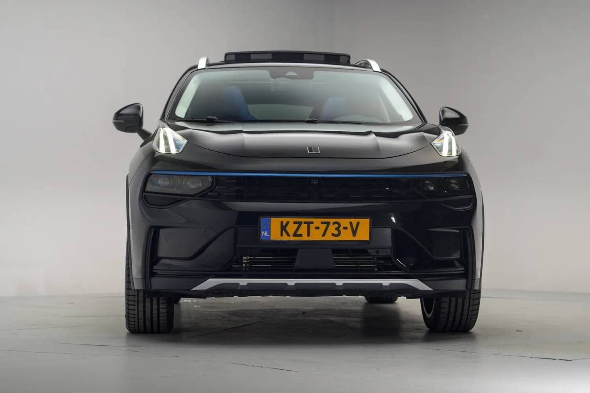 Lynk & Co 01 Lynk & Co 01 1.5 PHEV MY22 Zwart [ SoH 96,5% | Pano 360°cam Navi ]