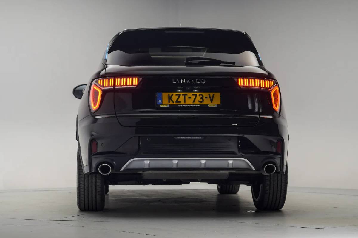 Lynk & Co 01 Lynk & Co 01 1.5 PHEV MY22 Zwart [ SoH 96,5% | Pano 360°cam Navi ]