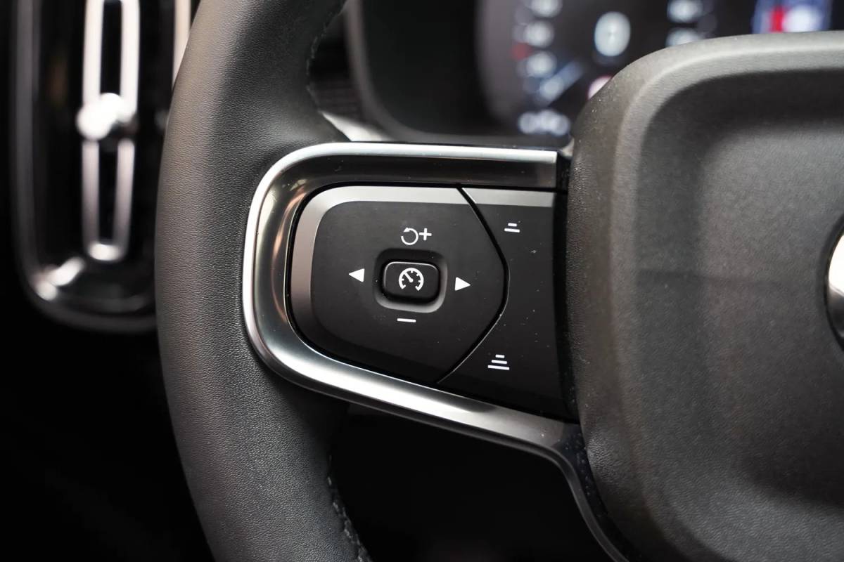 Volvo XC40 Volvo XC40 T4 Recharge Inscription [ Adapt.cruise Navi Apple/Android Stoelverwarming LED ]