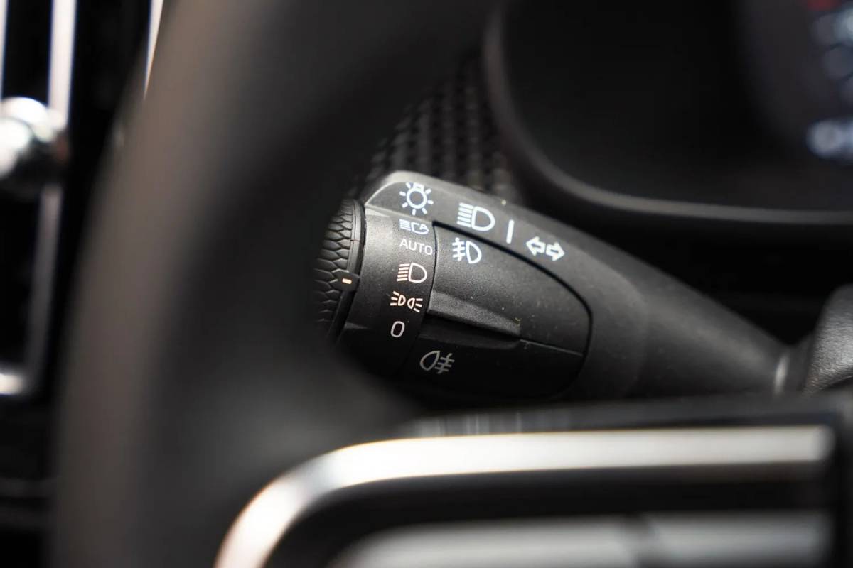 Volvo XC40 Volvo XC40 T4 Recharge Inscription [ Adapt.cruise Navi Apple/Android Stoelverwarming LED ]