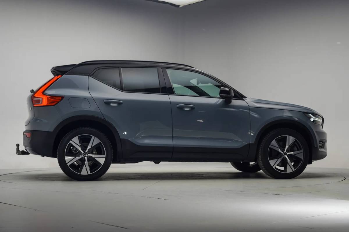 Volvo XC40 Volvo XC40 T4 Recharge Inscription [ Adapt.cruise Navi Apple/Android Stoelverwarming LED ]