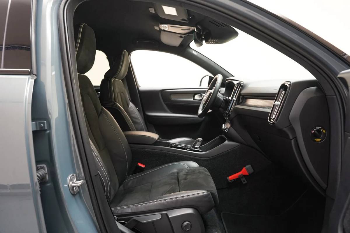 Volvo XC40 Volvo XC40 T4 Recharge Inscription [ Adapt.cruise Navi Apple/Android Stoelverwarming LED ]