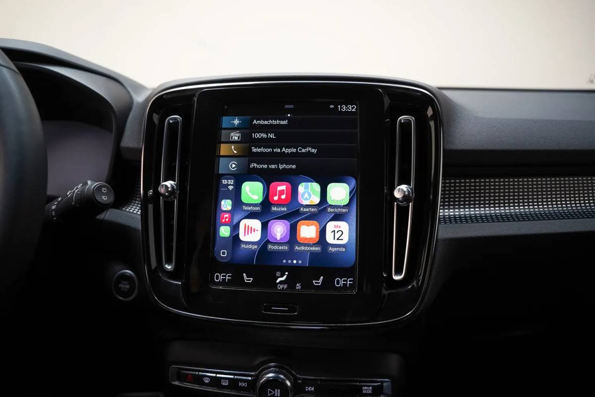 Volvo XC40 Volvo XC40 T4 Recharge Inscription [ Adapt.cruise Navi Apple/Android Stoelverwarming LED ]