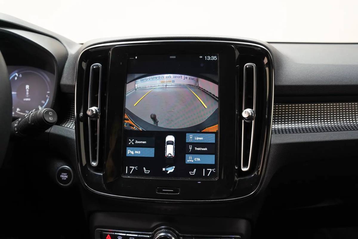 Volvo XC40 Volvo XC40 T4 Recharge Inscription [ Adapt.cruise Navi Apple/Android Stoelverwarming LED ]