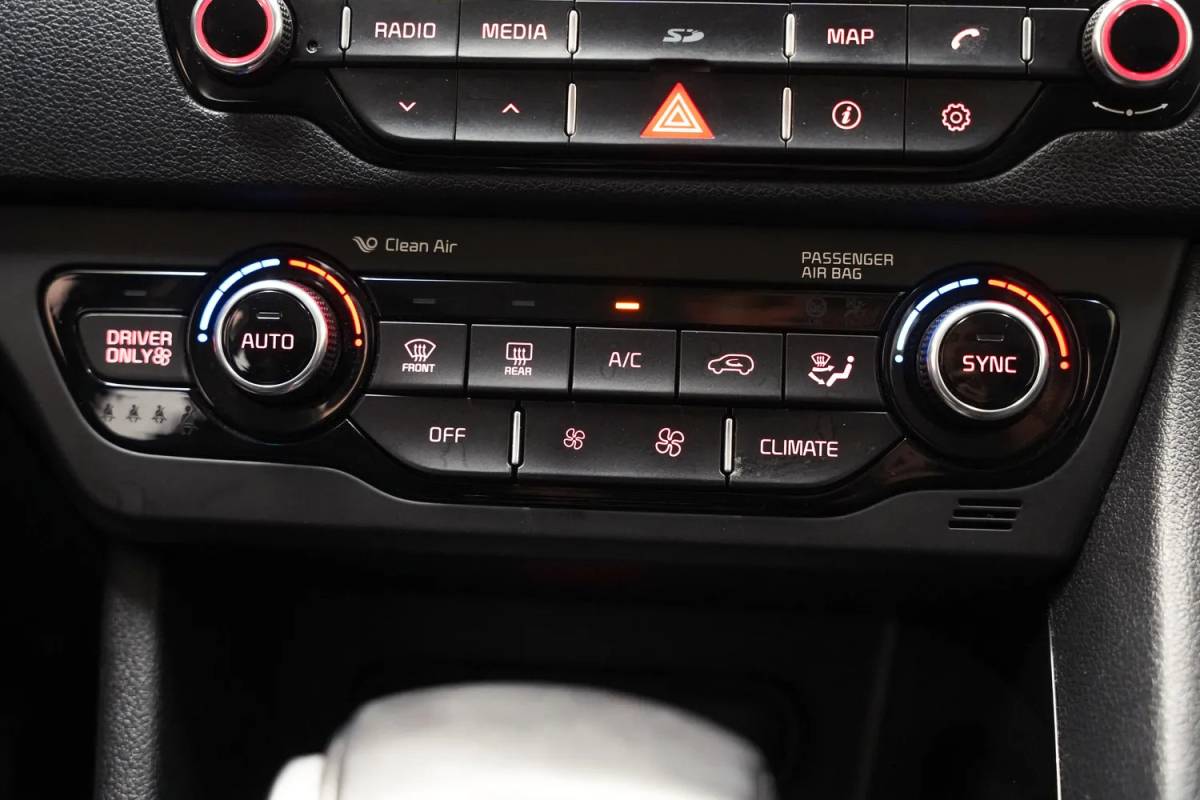 Kia Niro Kia Niro 1.6 GDi Hybrid DynamicLine [ Leder Navi Apple/Android Trekhaak Camera ]