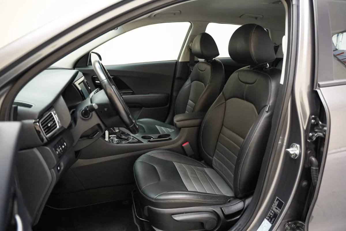 Kia Niro Kia Niro 1.6 GDi Hybrid DynamicLine [ Leder Navi Apple/Android Trekhaak Camera ]
