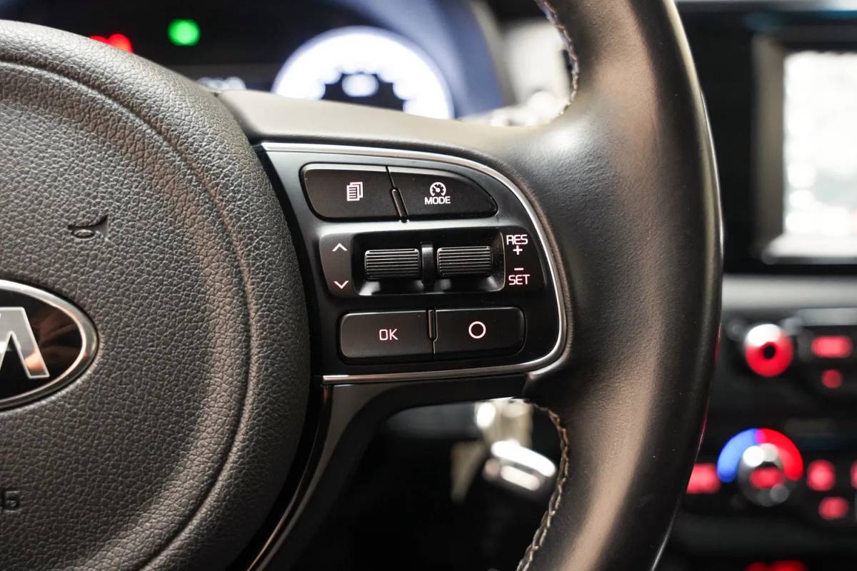 Kia Niro Kia Niro 1.6 GDi Hybrid DynamicLine [ Leder Navi Apple/Android Trekhaak Camera ]