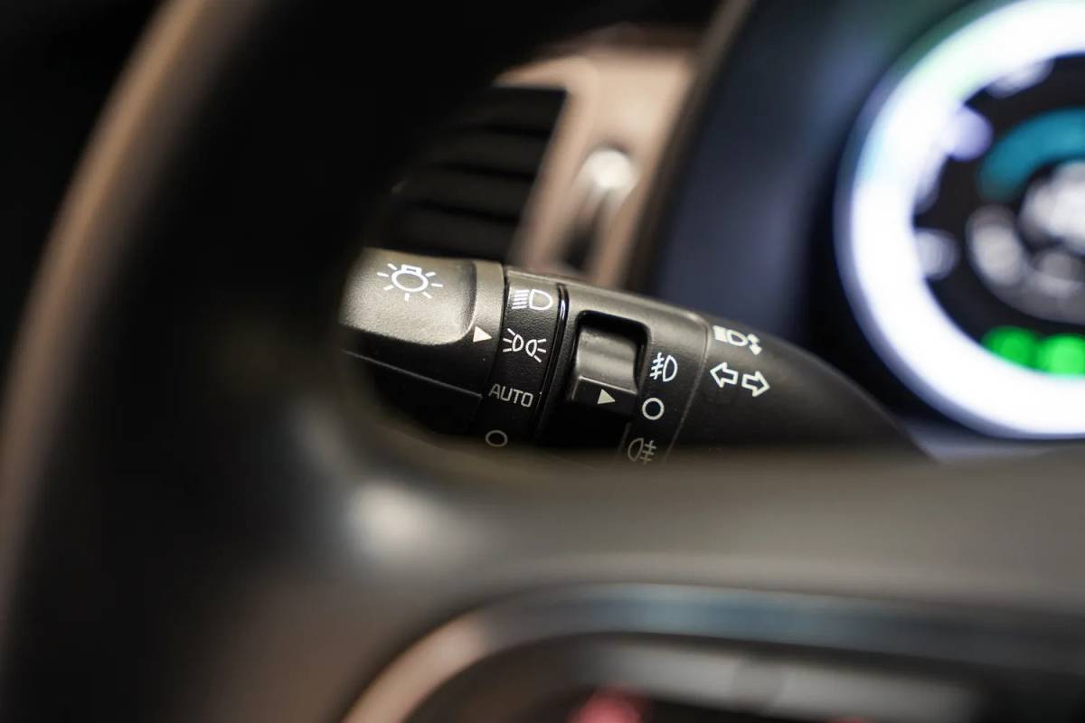 Kia Niro Kia Niro 1.6 GDi Hybrid DynamicLine [ Leder Navi Apple/Android Trekhaak Camera ]