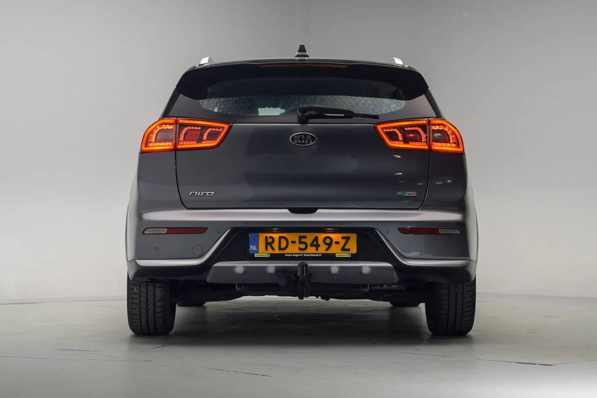 Kia Niro Kia Niro 1.6 GDi Hybrid DynamicLine [ Leder Navi Apple/Android Trekhaak Camera ]
