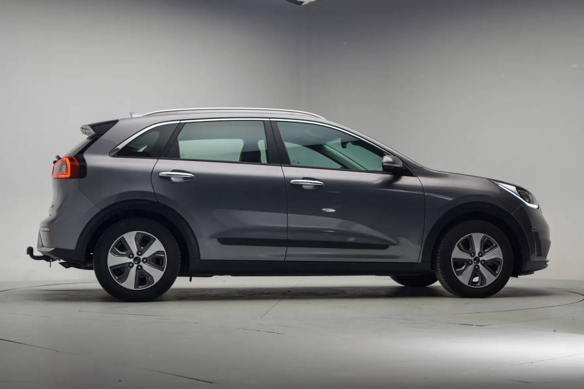 Kia Niro Kia Niro 1.6 GDi Hybrid DynamicLine [ Leder Navi Apple/Android Trekhaak Camera ]