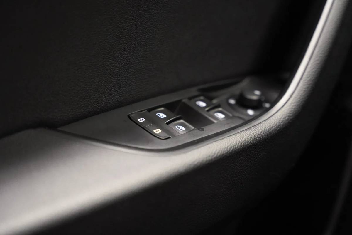 Škoda Superb Skoda Superb combi 1.4 TSI iV Business Edition Plus [ Navi Apple/Android Camera Stoelverwarming ]
