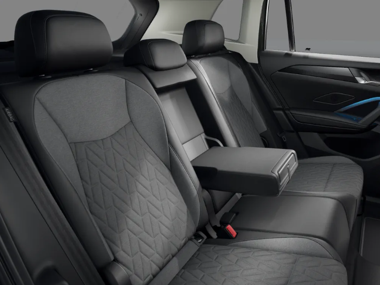 Volkswagen T-Roc Volkswagen T-Roc Limited Edition 1.5 eTSI 116 PK 7 versn. DSG · Comfort Pakket · Prijs is inclusief inruilpremie ·