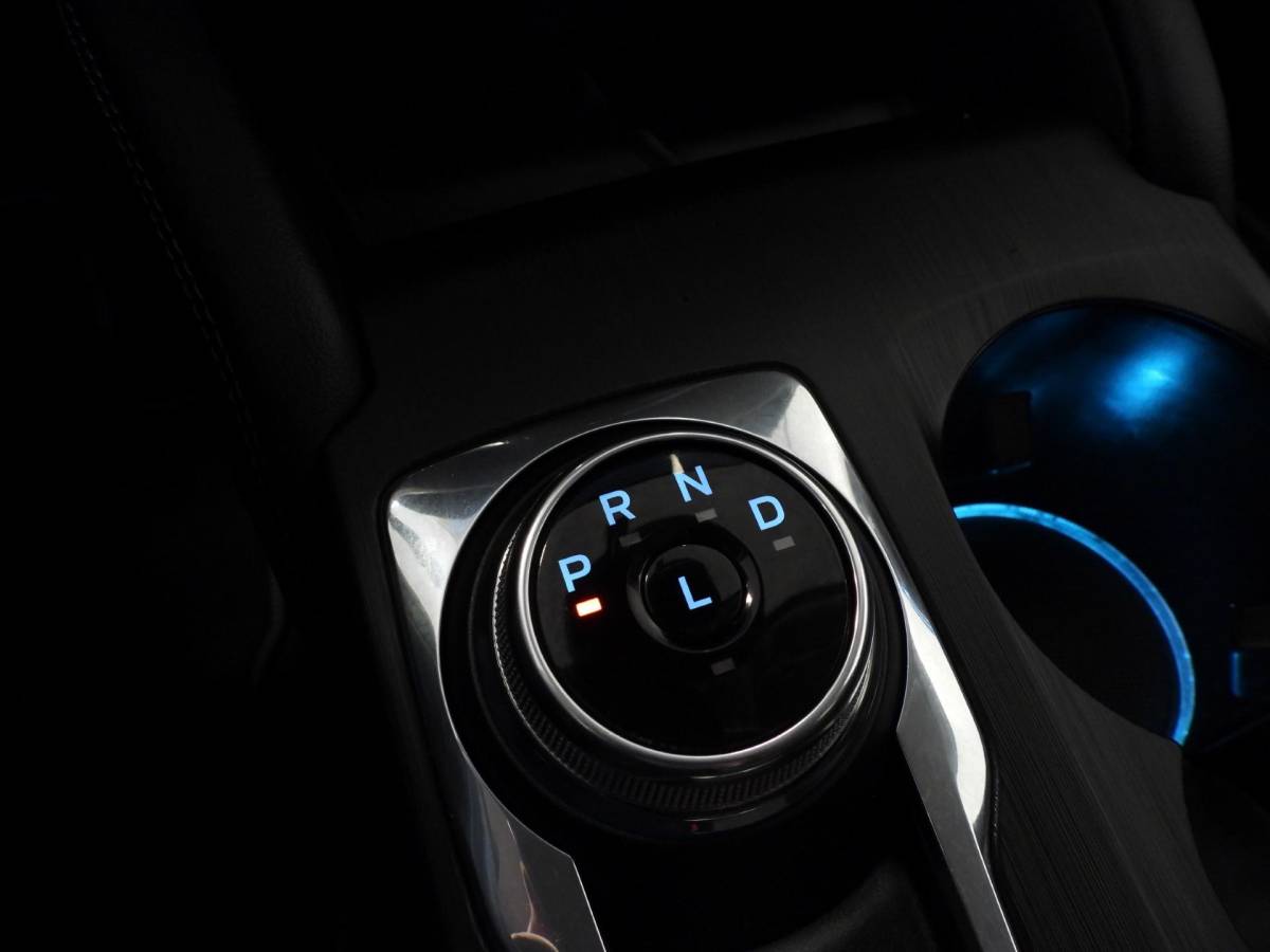 Ford Kuga Ford Kuga 2.5 PHEV Plug-In Active NAVI/CAMERA/LED/HEAD-UP/18″LMV!