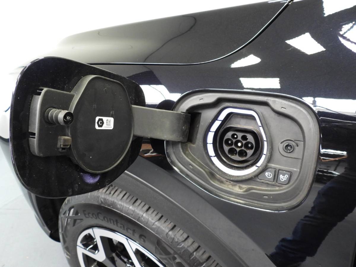 Ford Kuga Ford Kuga 2.5 PHEV Plug-In Active NAVI/CAMERA/LED/HEAD-UP/18″LMV!