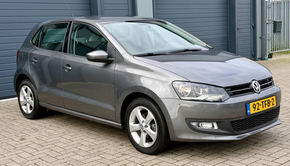 Volkswagen Polo Volkswagen Polo 1.2 TSI 90pk Comfortline | AUTOMAAT | LAGE KM NAP | 5 Deurs | Cruise | Airco | PDC |