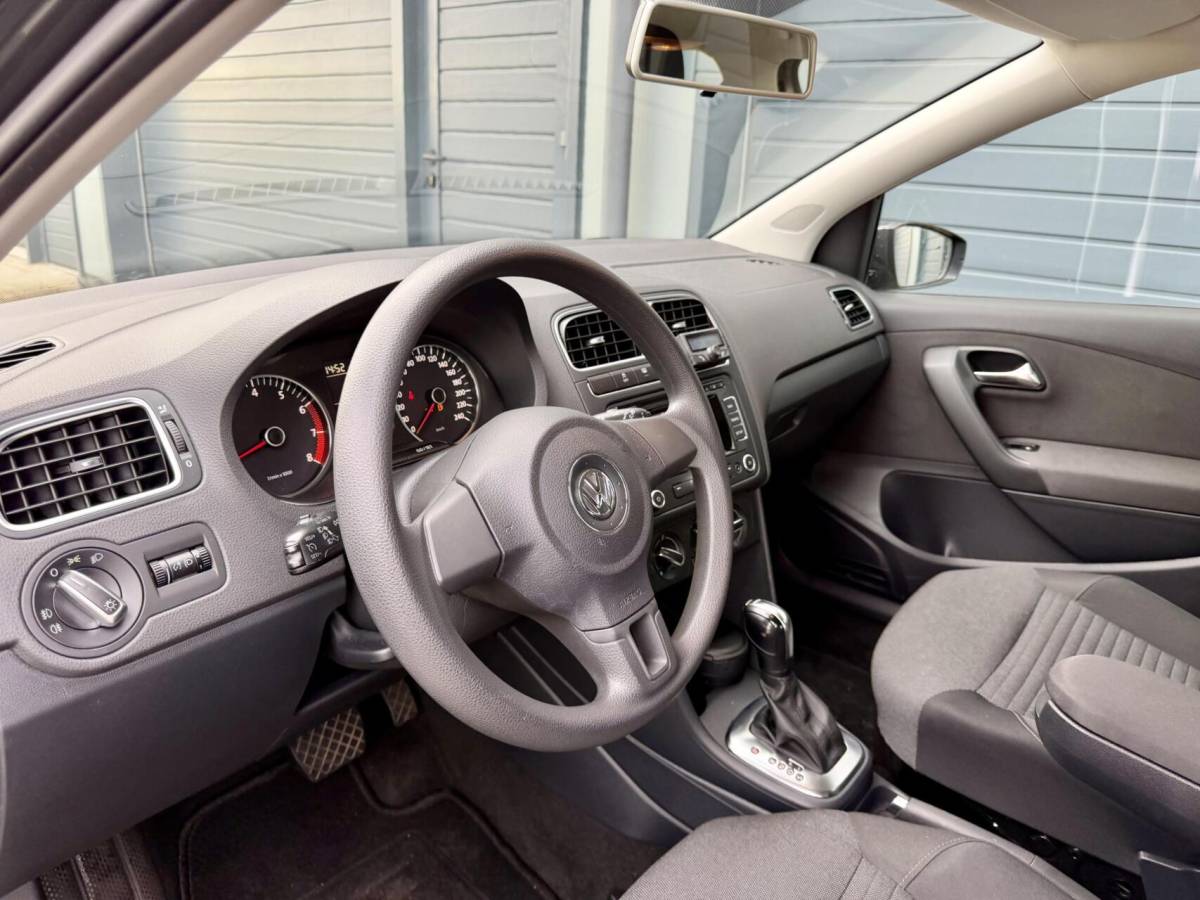 Volkswagen Polo Volkswagen Polo 1.2 TSI 90pk Comfortline | AUTOMAAT | LAGE KM NAP | 5 Deurs | Cruise | Airco | PDC |