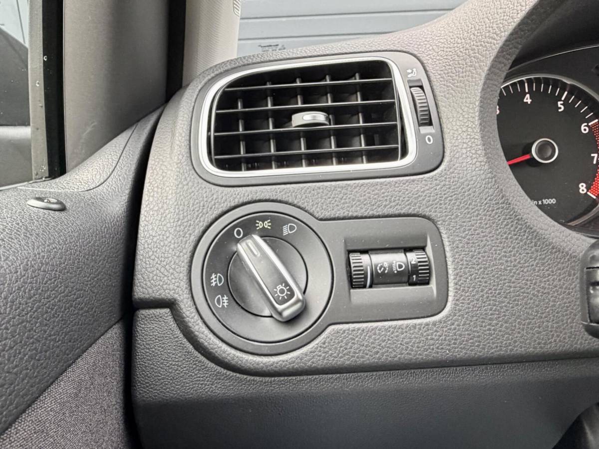 Volkswagen Polo Volkswagen Polo 1.2 TSI 90pk Comfortline | AUTOMAAT | LAGE KM NAP | 5 Deurs | Cruise | Airco | PDC |