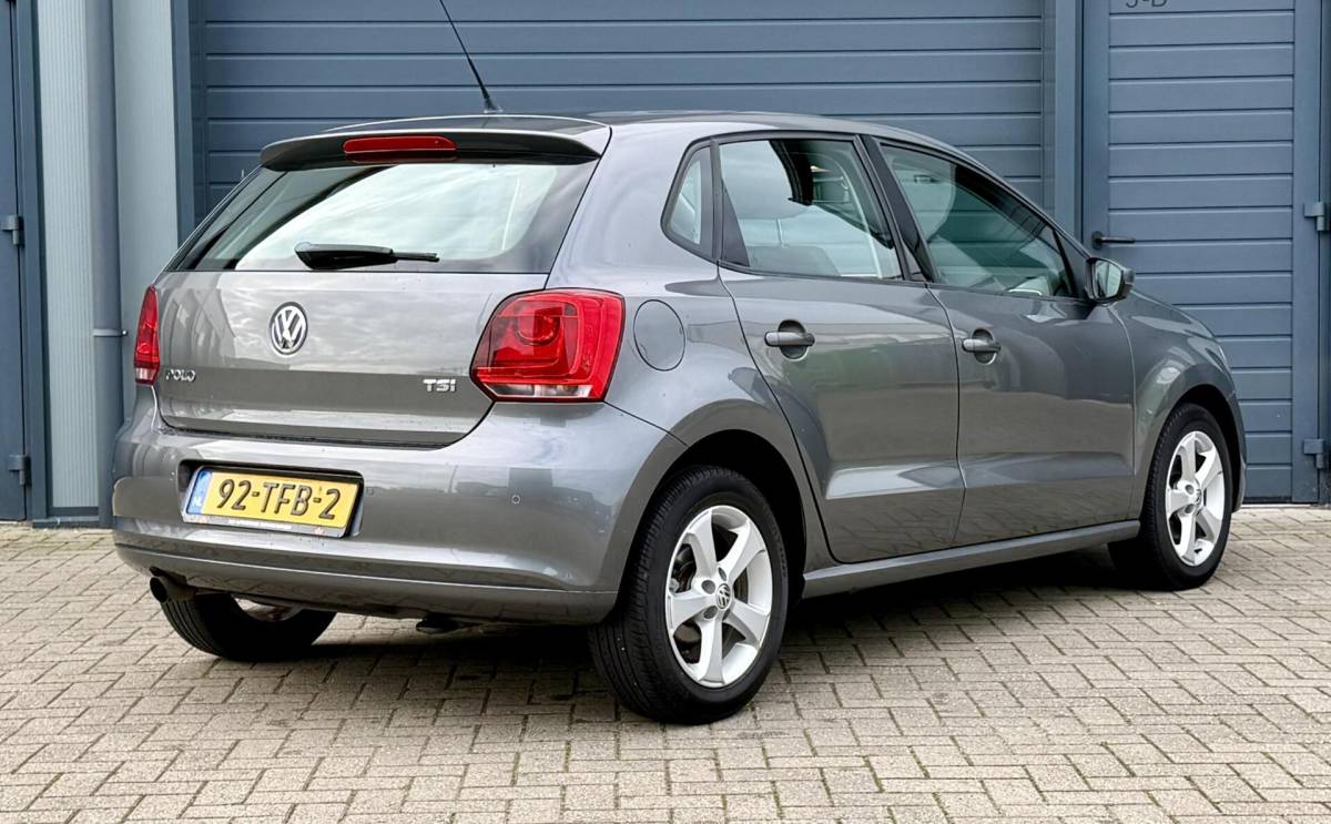 Volkswagen Polo Volkswagen Polo 1.2 TSI 90pk Comfortline | AUTOMAAT | LAGE KM NAP | 5 Deurs | Cruise | Airco | PDC |
