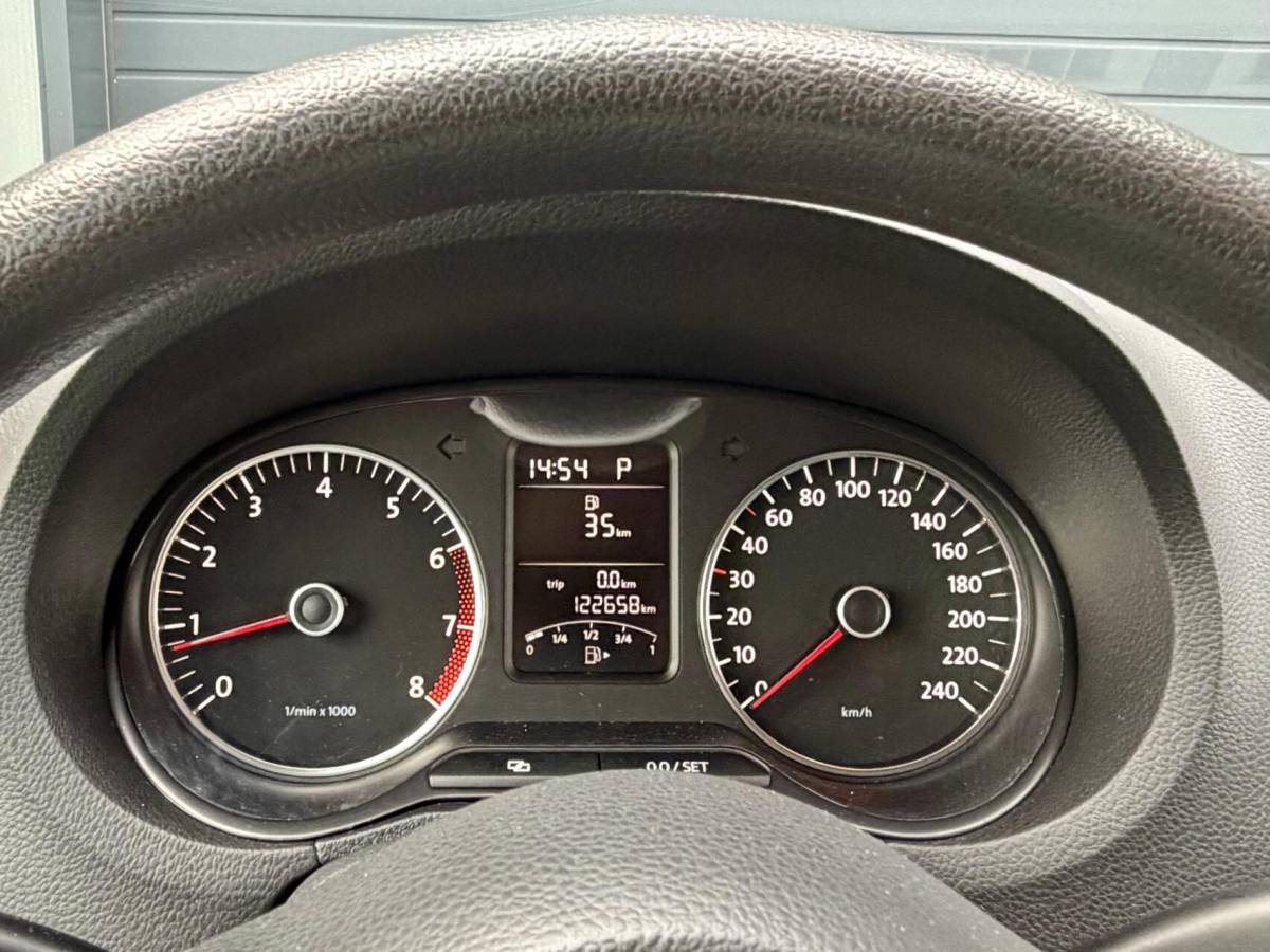 Volkswagen Polo Volkswagen Polo 1.2 TSI 90pk Comfortline | AUTOMAAT | LAGE KM NAP | 5 Deurs | Cruise | Airco | PDC |