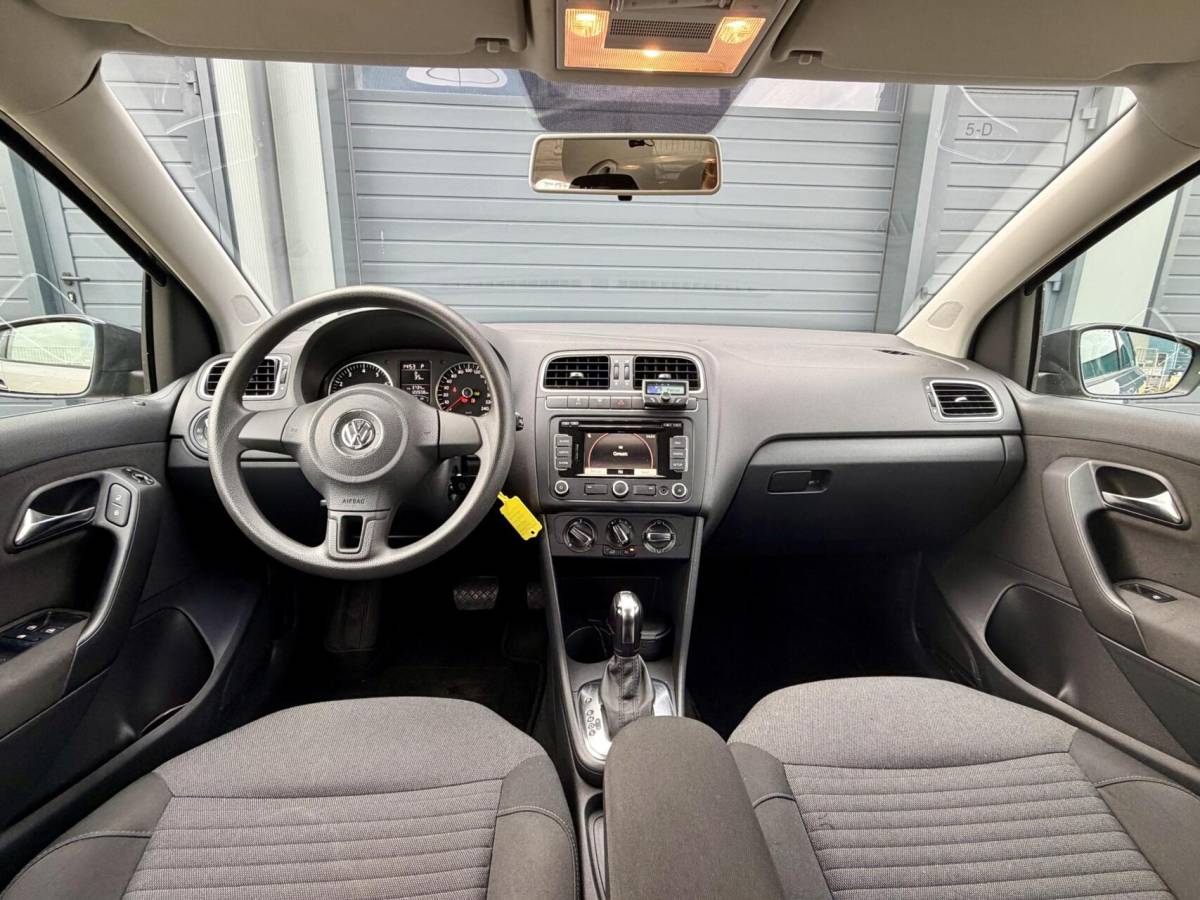 Volkswagen Polo Volkswagen Polo 1.2 TSI 90pk Comfortline | AUTOMAAT | LAGE KM NAP | 5 Deurs | Cruise | Airco | PDC |