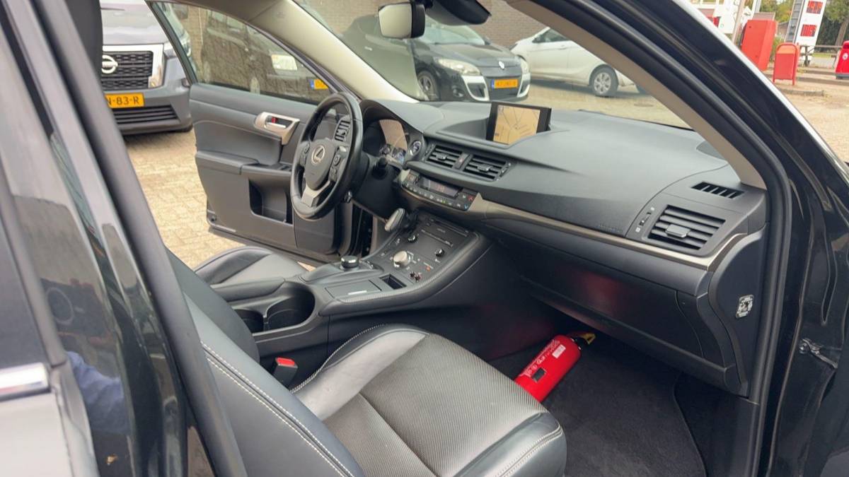 Lexus CT Lexus CT 200h Ultimate Edition Hybride Automaat|BTW|Volledig Onderhouden.