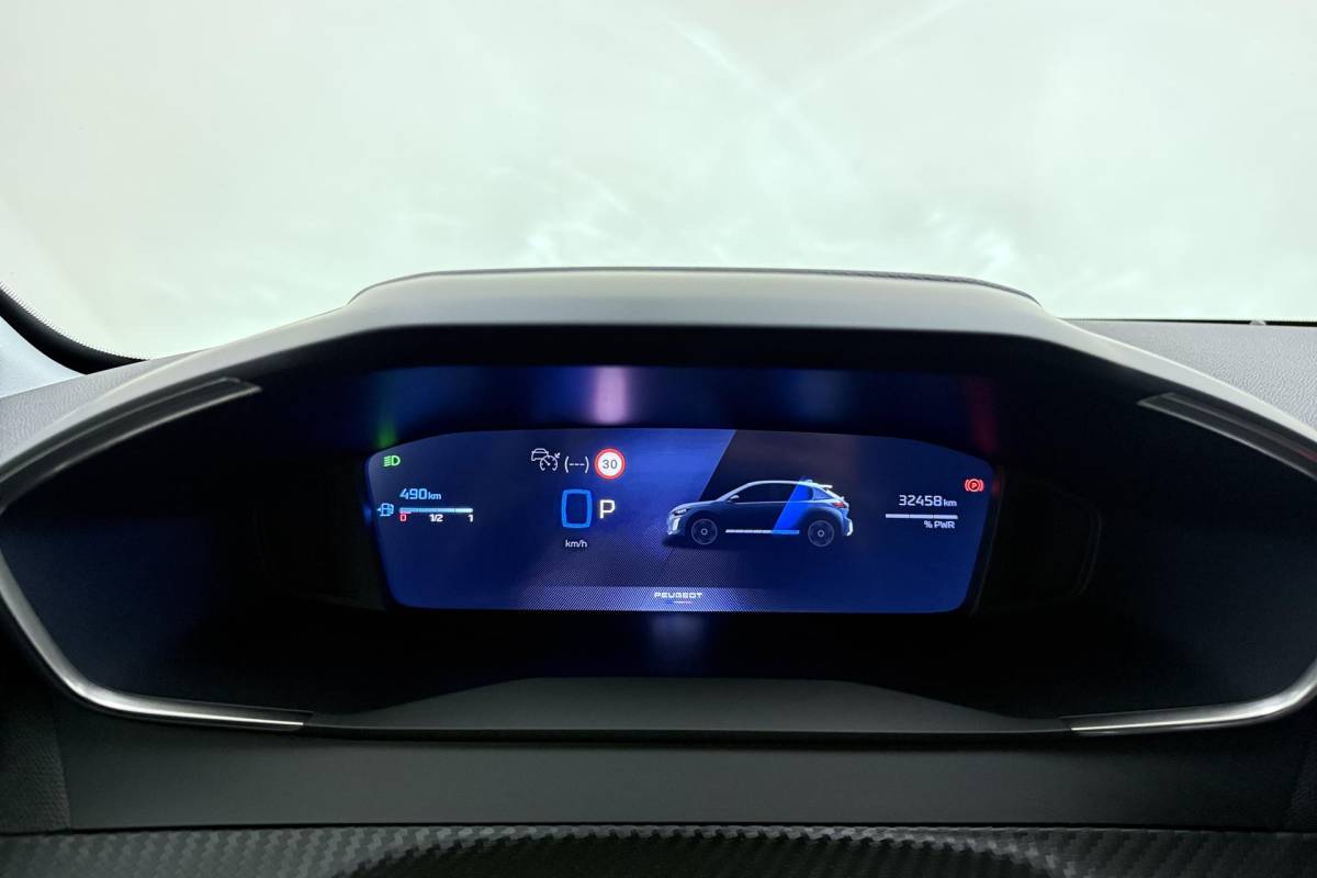 Peugeot 208 Peugeot 208 1.2 Hybrid 110 e-DCS6 Allure | Achteruitrijcamera | Adaptive cruise-control | Full-map navigatie | Stuurversnellingen | Verkeersborddetectie | Hill-hold | Apple carplay/Android auto | Dodehoekdetectie |
