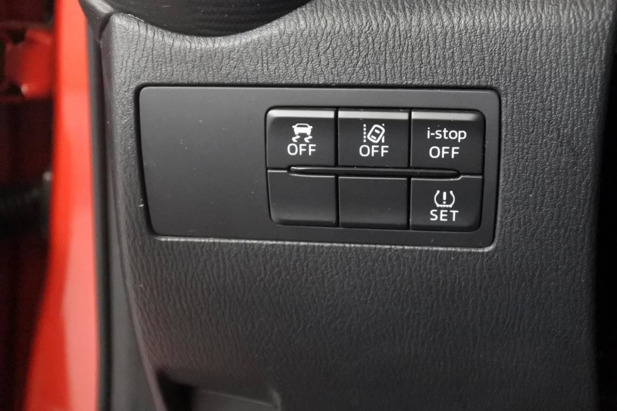 Mazda 2 Mazda 2 1.5 90pk MHEV Style Selected Rijklaar!