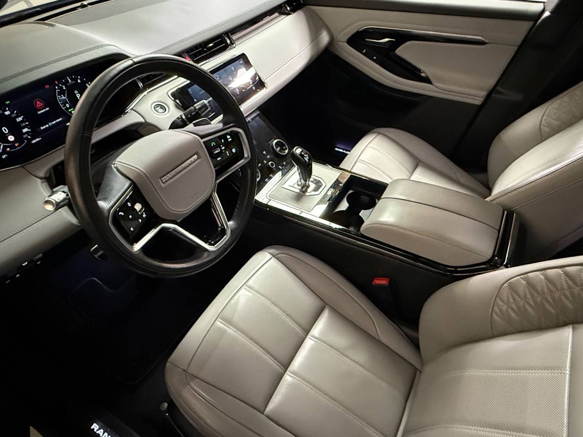 Land Rover Range Rover Evoque Land Rover Range Rover Evoque 1.5 P300e AWD Autobiography R Dynamic | Pano | Stoelverwarming | Camera | Led | Carplay