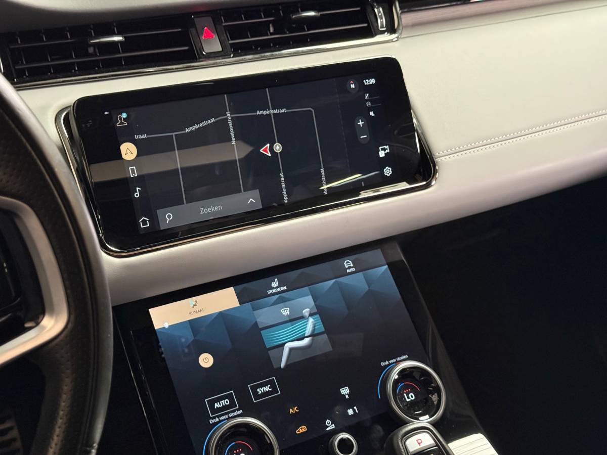 Land Rover Range Rover Evoque Land Rover Range Rover Evoque 1.5 P300e AWD Autobiography R Dynamic | Pano | Stoelverwarming | Camera | Led | Carplay