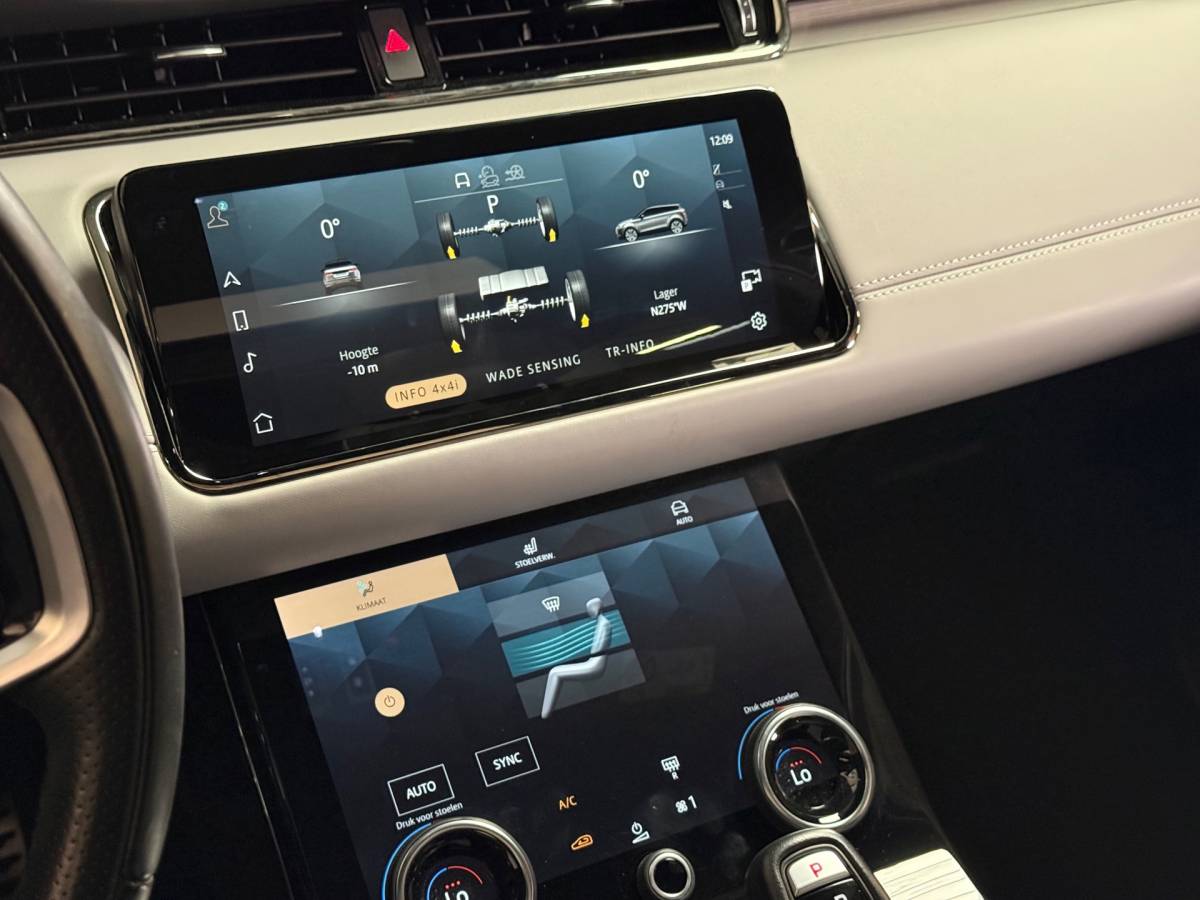 Land Rover Range Rover Evoque Land Rover Range Rover Evoque 1.5 P300e AWD Autobiography R Dynamic | Pano | Stoelverwarming | Camera | Led | Carplay