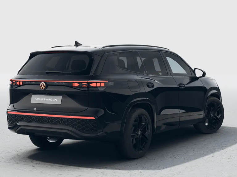 Volkswagen Tayron Volkswagen Tayron R-Line Edition 1.5 eHybrid 204 PK 6 versn. DSG · Black Style Pakket · Trekhaak inklapbaar, met elektrische ontgrendeling, incl. aanhangermanoeuvreerhulp Trailer Assist · Prijs is inclusief inruilpremie ·