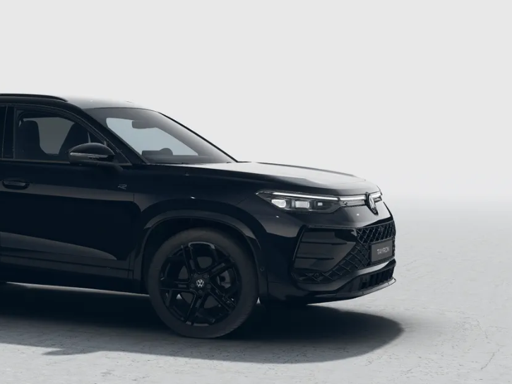 Volkswagen Tayron Volkswagen Tayron R-Line Edition 1.5 eHybrid 204 PK 6 versn. DSG · Black Style Pakket · Trekhaak inklapbaar, met elektrische ontgrendeling, incl. aanhangermanoeuvreerhulp Trailer Assist · Prijs is inclusief inruilpremie ·
