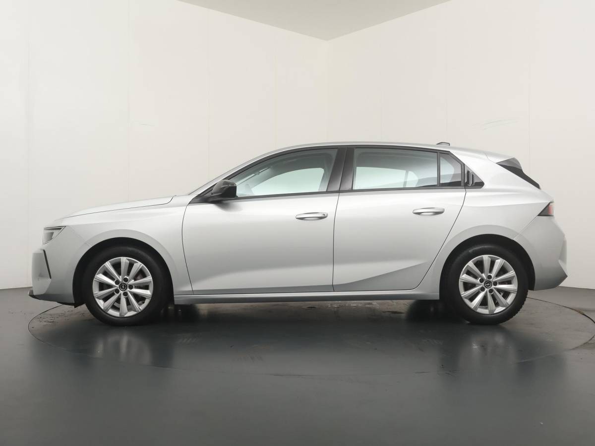 Opel Astra Opel Astra 1.2 Level 2 – Navigatie – Climate Control – LED Koplampen