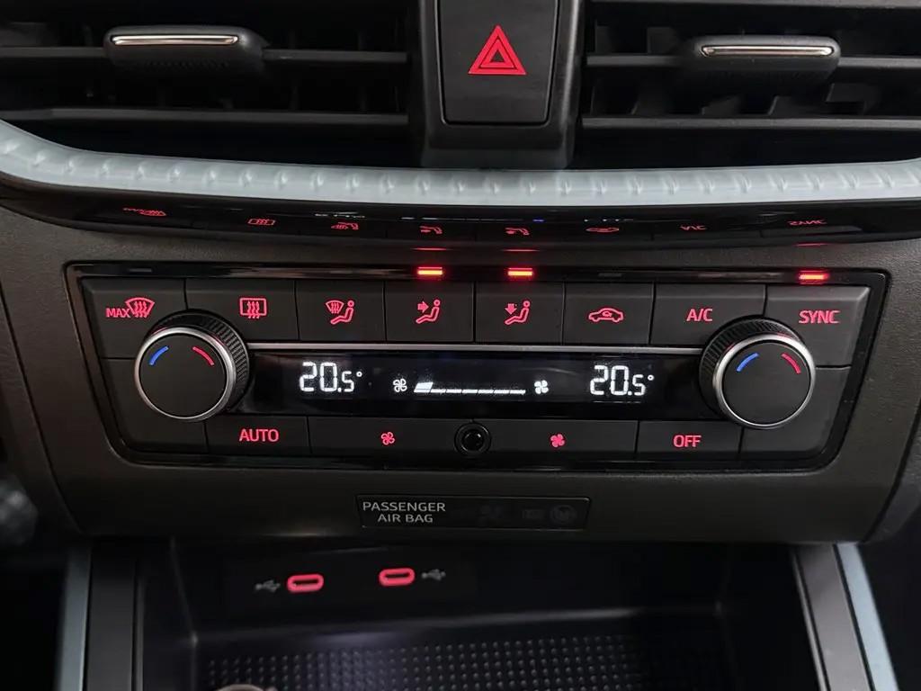 SEAT Arona SEAT Arona 1.0 TSI FR Xperience / Drive Assist / Carplay / Virtual / LED