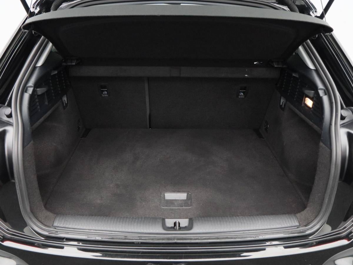 Audi Q2 Audi Q2 35 TFSi 150 Pk Automaat S-Line | Stoelverwarming | Virtual Cockpit | Trekhaak | Climatronic | 17 Inch | 109.156 Km !!
