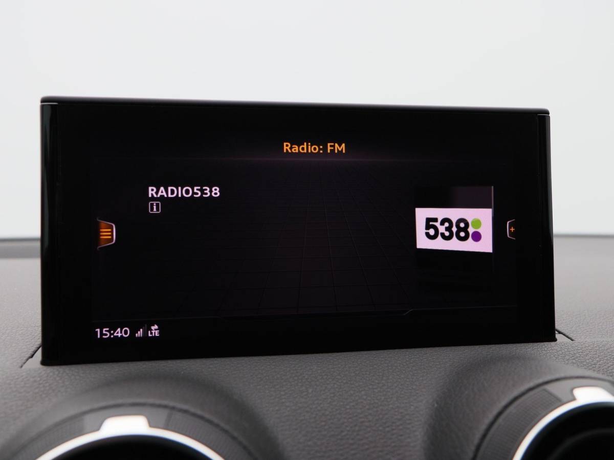 Audi Q2 Audi Q2 35 TFSi 150 Pk Automaat S-Line | Stoelverwarming | Virtual Cockpit | Trekhaak | Climatronic | 17 Inch | 109.156 Km !!