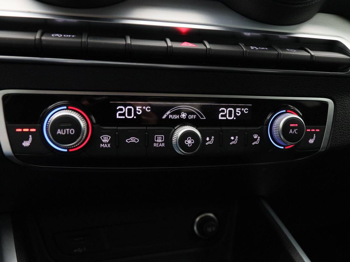 Audi Q2 Audi Q2 35 TFSi 150 Pk Automaat S-Line | Stoelverwarming | Virtual Cockpit | Trekhaak | Climatronic | 17 Inch | 109.156 Km !!