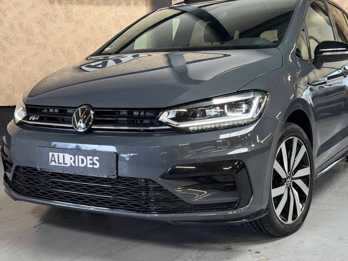 Volkswagen Touran Volkswagen Touran 1.4 TSI Highline Business R 7p | Pano | Trekhaak | Stoel/Stuur verwarming | Camera | Carplay