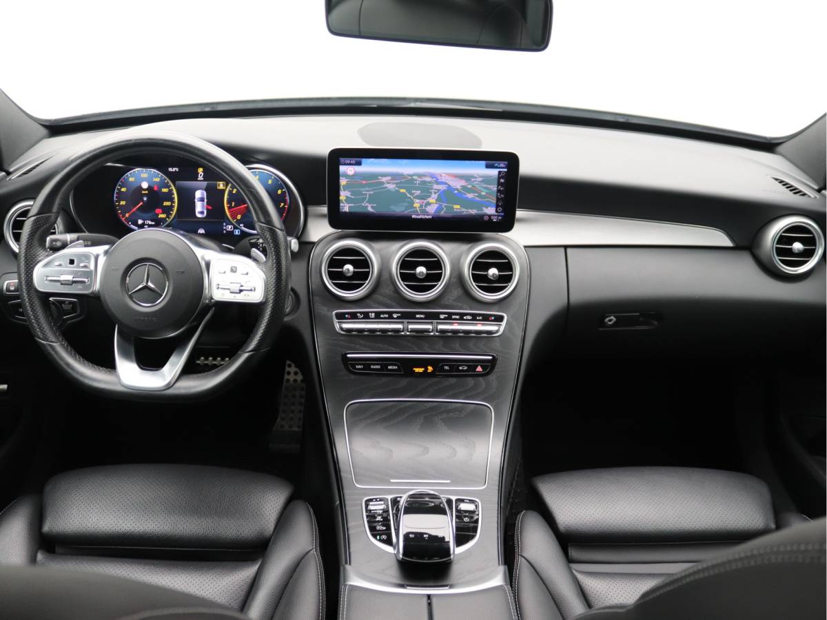 Mercedes-Benz C-Klasse Mercedes-Benz C-klasse 180 AMG Distronic, Carplay, Camera