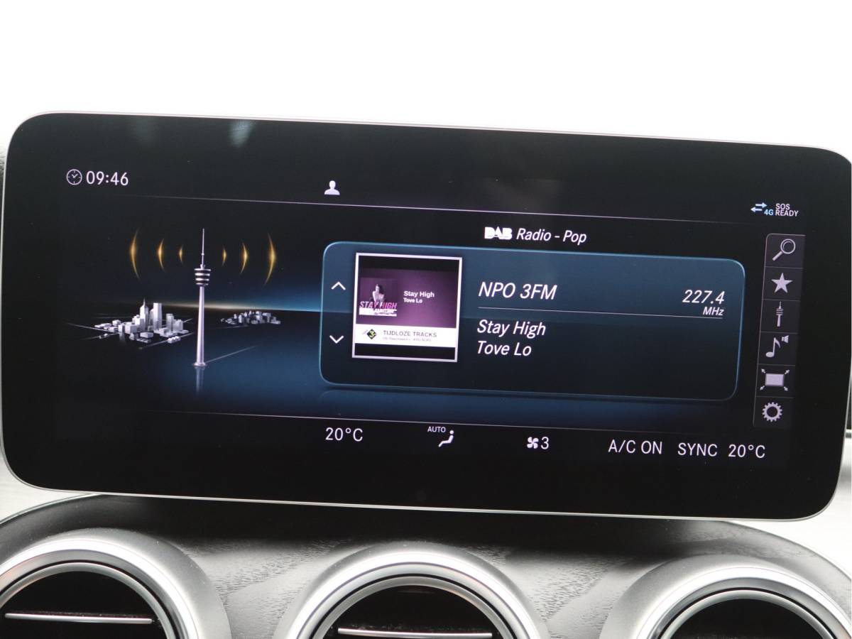 Mercedes-Benz C-Klasse Mercedes-Benz C-klasse 180 AMG Distronic, Carplay, Camera