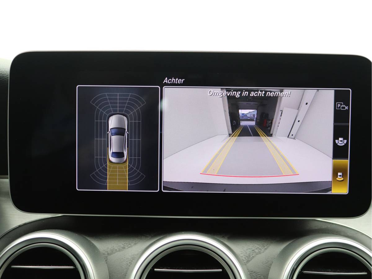 Mercedes-Benz C-Klasse Mercedes-Benz C-klasse 180 AMG Distronic, Carplay, Camera